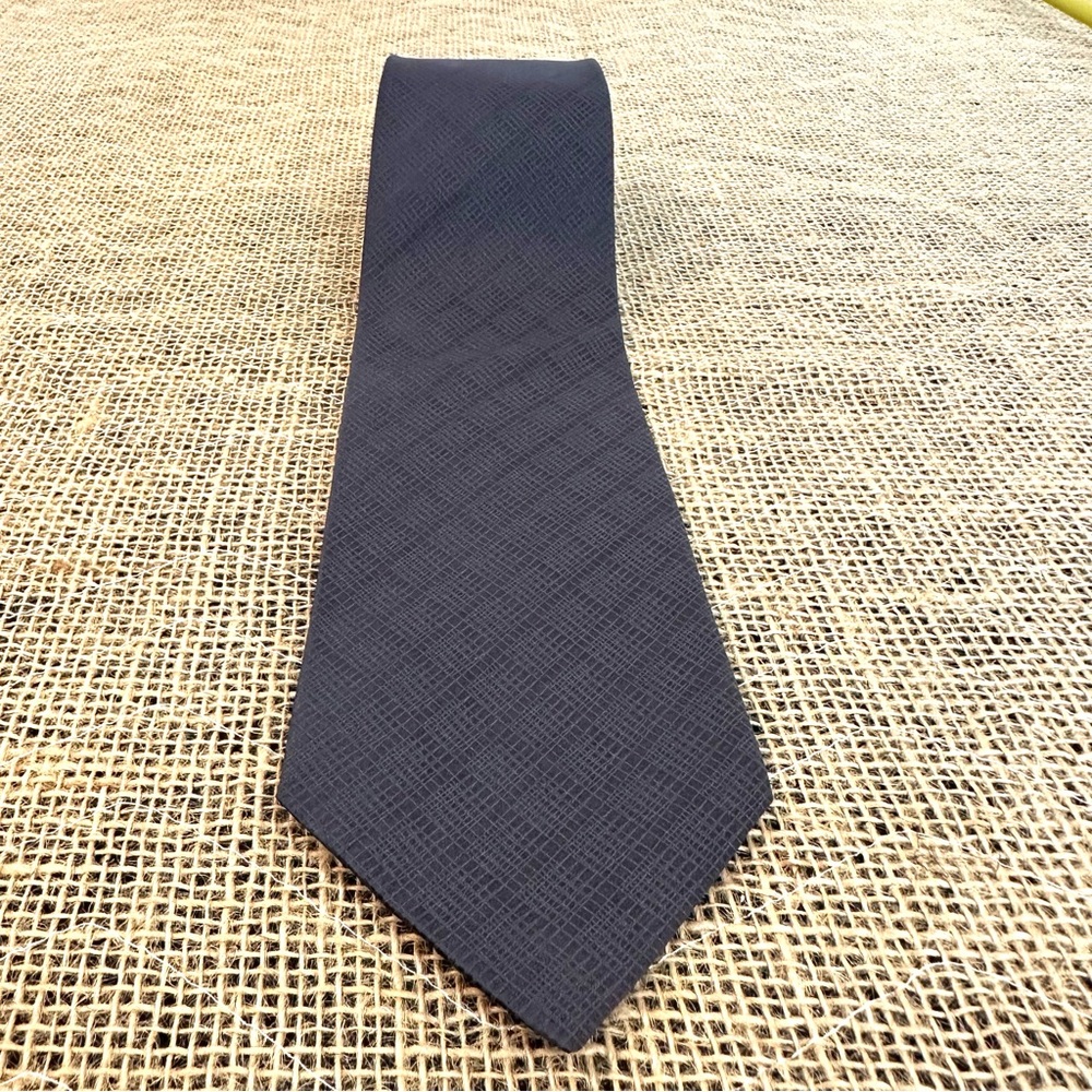 Classic Charcoal 100% Silk Tie Monochrome grid pattern 4 X 58‎ inches
